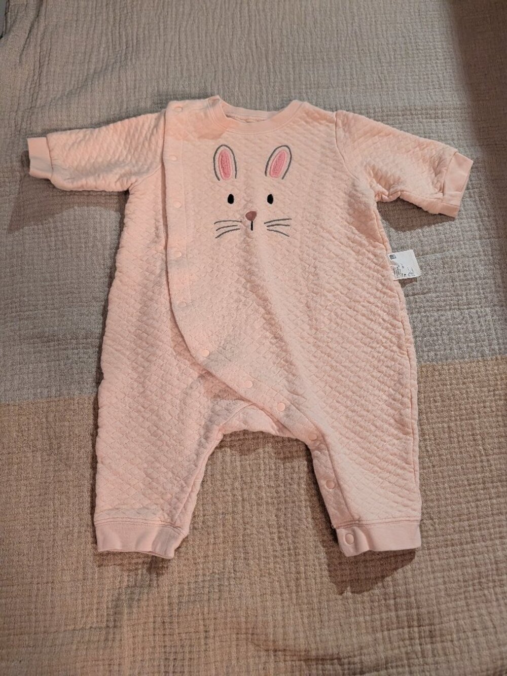 Uniqlo pink button romper, bunny, quilted, size 70